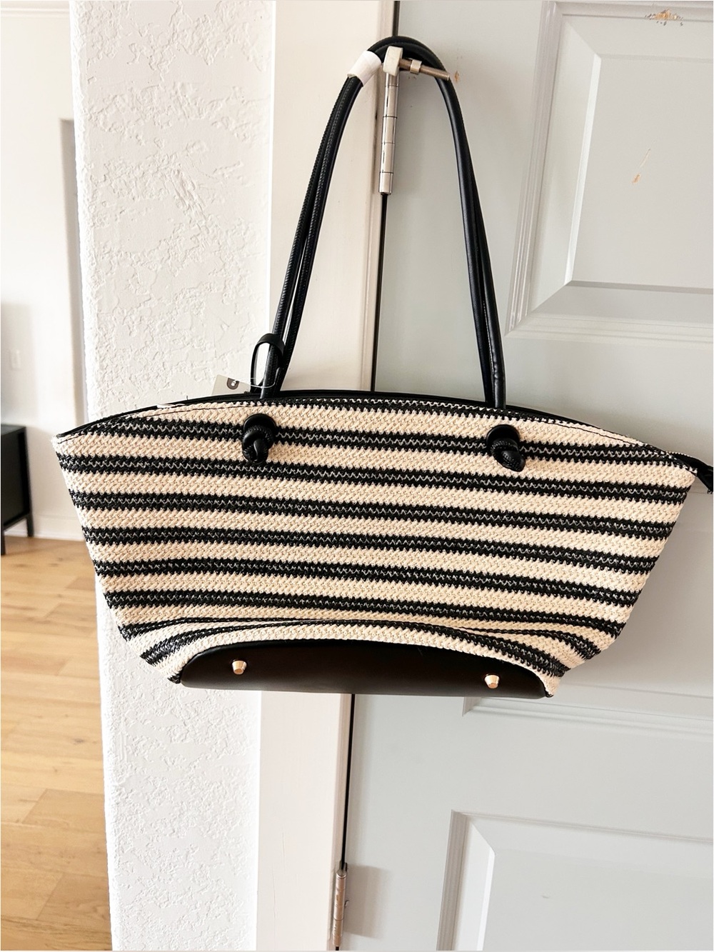 NWT Anthropologie Aota Jessica Raffia Tote Bag Black - Picture 6 of 6